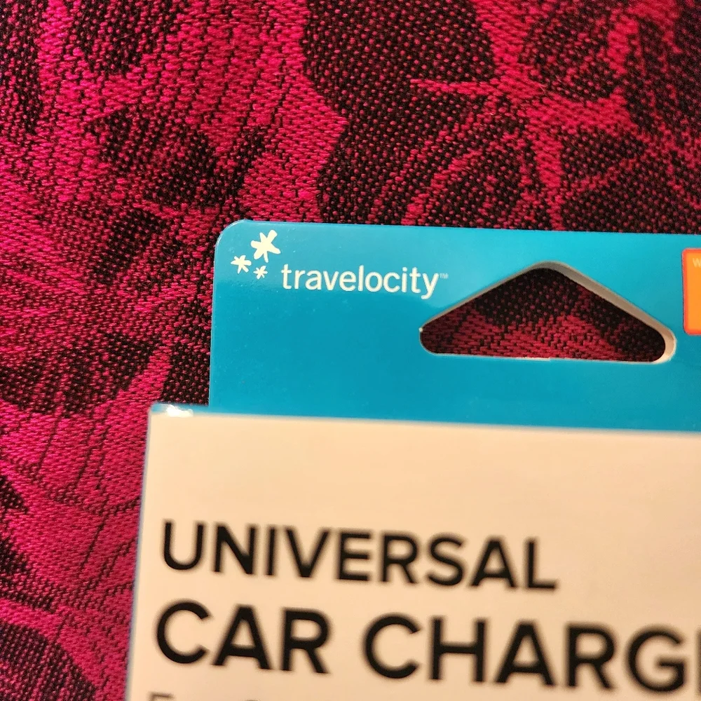 Travelocity Universal Rapid Car Charger Port (No Cord). NEW